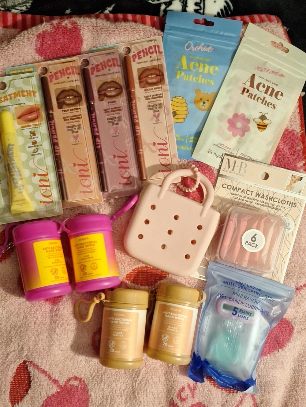 Assorted Women Bath & Body Essentials - Pink